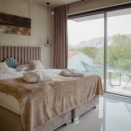 Luxury Krk I With Heated Pool, Sauna And Jacuzzi Willa