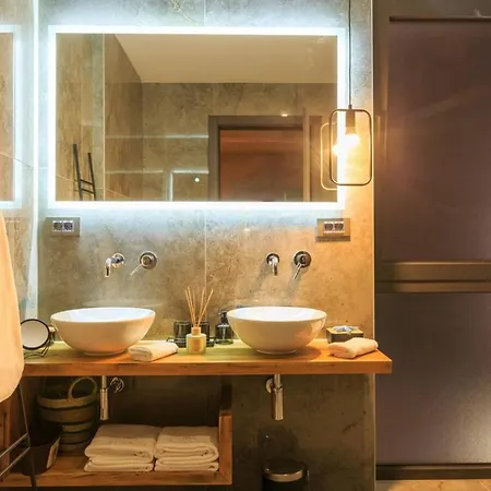 빌라 Luxury Krk I With Heated Pool, Sauna And Jacuzzi *