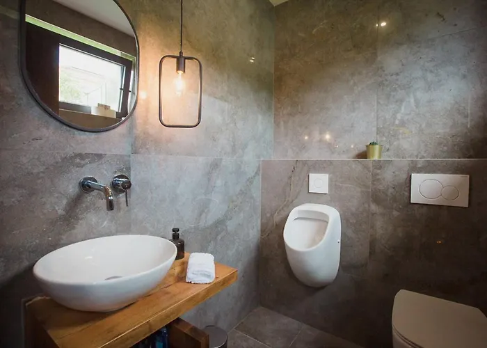 Luxury Krk I With Heated Pool