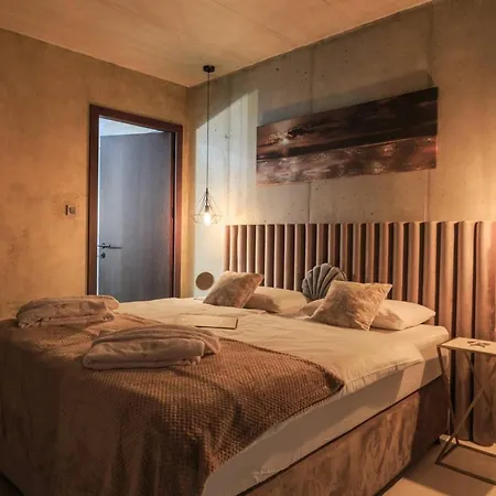 Luxury Krk I With Heated Pool, Sauna And Jacuzzi バスカ